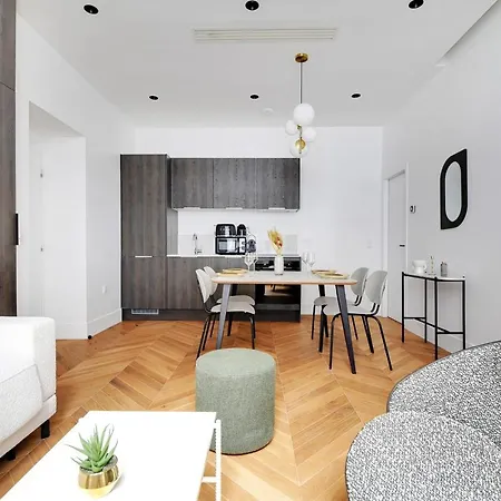 Moderne - 1br 4p - Opera Apartment