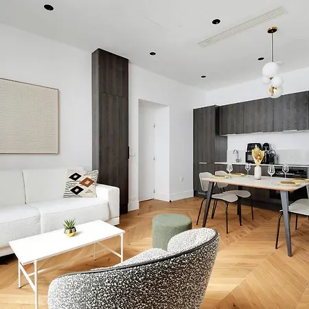 Moderne - 1br 4p - Opera Paris